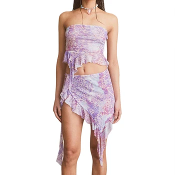 Kadın Yaz Etek 2 Adet Takım Elbise Moda Baskılı Straplez Düzensiz Hem Tüp Üstleri + Ruffled Mini Kısa Etek Beachwear