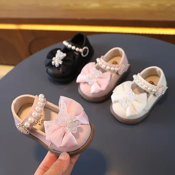 Yeni Çocuk Deri Kız Ayakkabı Parlayan İnci Yaylar Prenses yürüyüş ayakkabısı Bebek Parti Düğün İçin Çocuk Bahar yaz elbisesi Ayakkabı